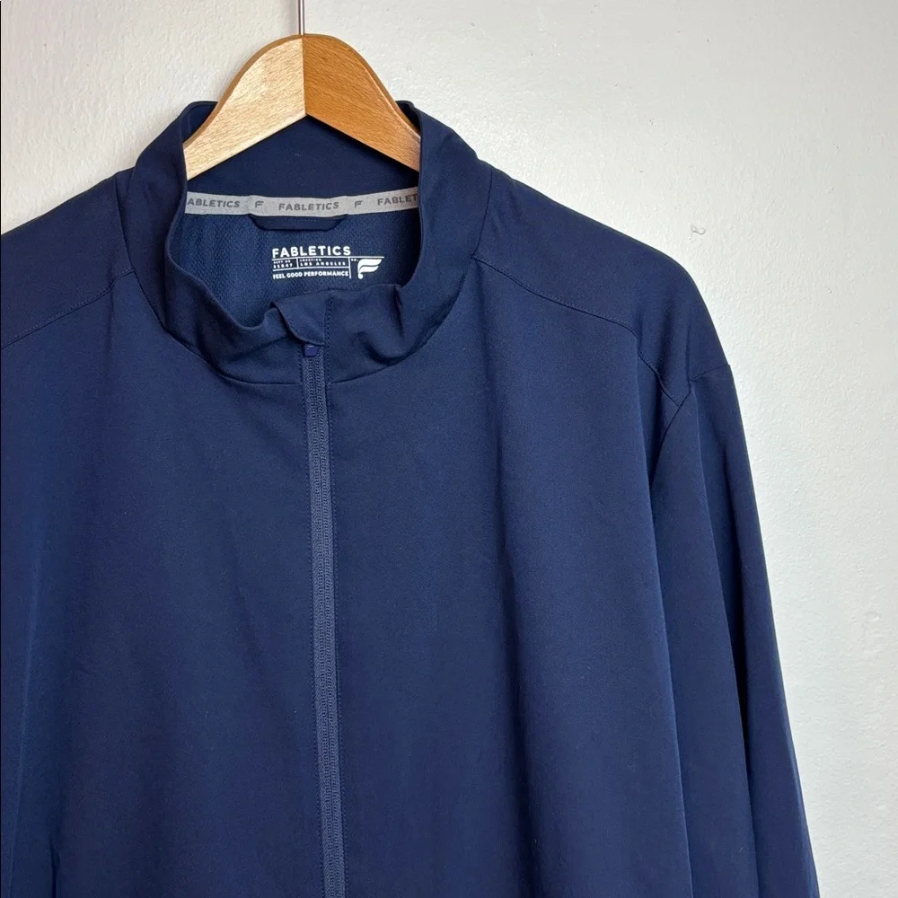 Fabletics Men’s‎ 2X Blue Foundation Performance Medical Scrub Jacket